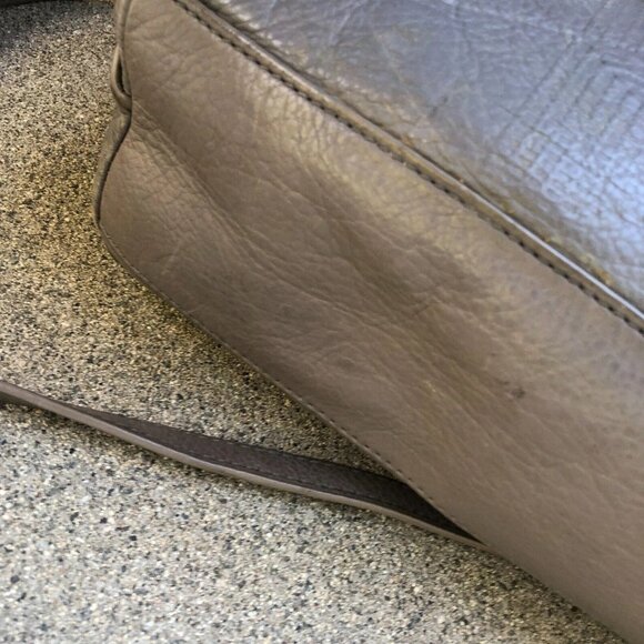 FOSSIL Crossbody Shoulder Hand Bag Purse Grey Leather Satchel Zipper - Picture 9 of 11